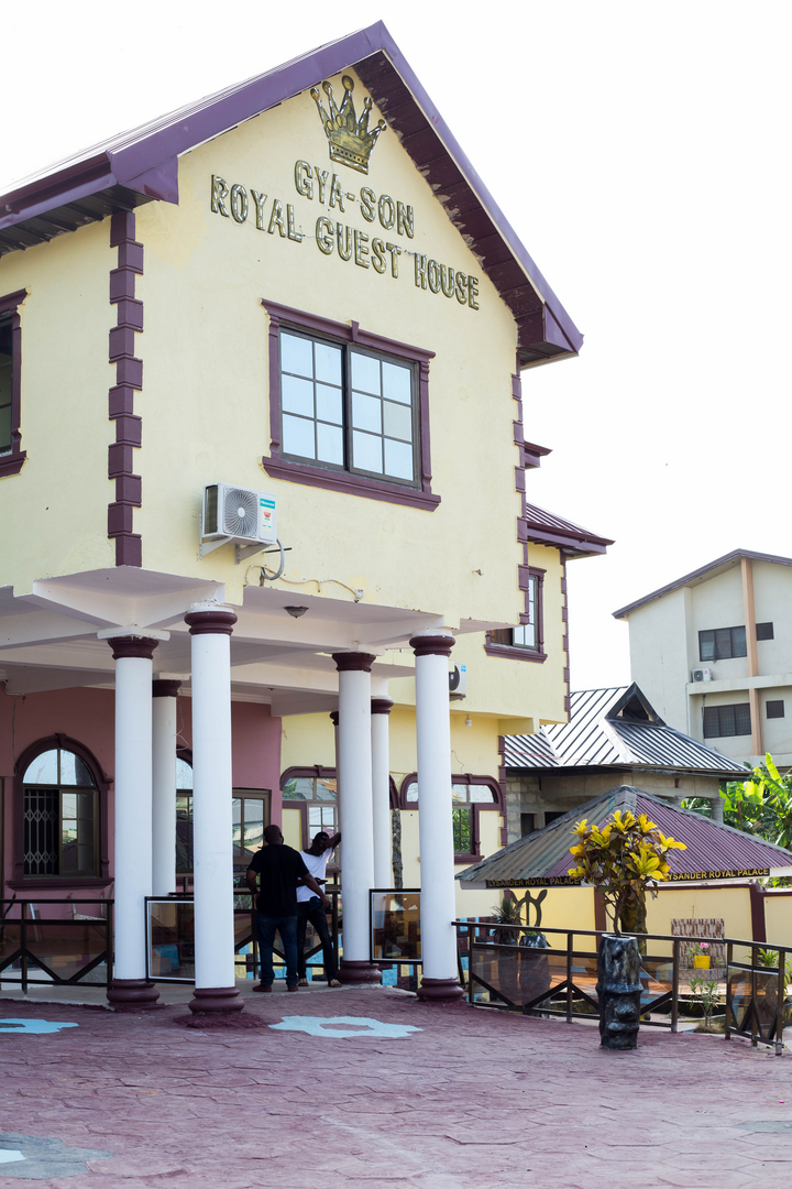 Gya-Son Royal Hotel grounds